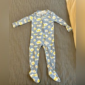 Angel dear pjs NWOT SIZE 12-18 months